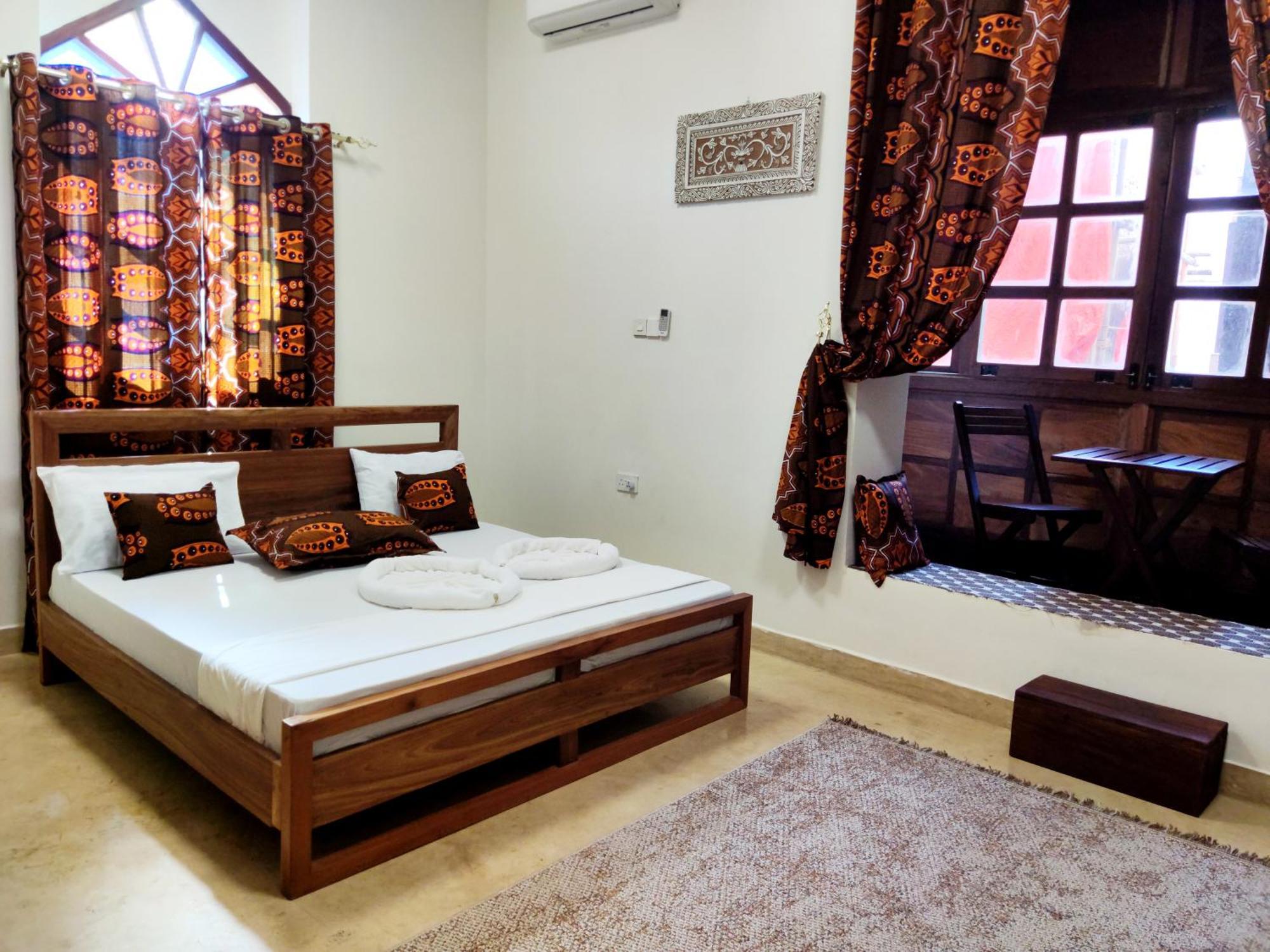 Treasures Of Zanzibar House Bed & Breakfast Екстериор снимка